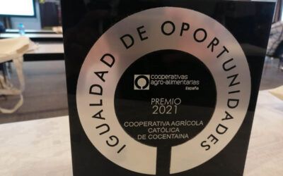Nuestra Cooperativa recibe el “Premio Igualdad de Oportunidades” de manos del Ministro de Agricultura